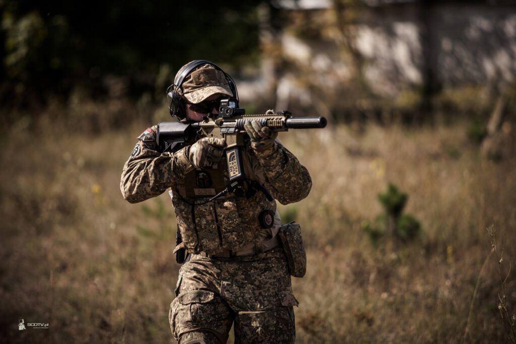 Without MOLLE we can’t imagine contemporary military equipment, photo: SCDTV