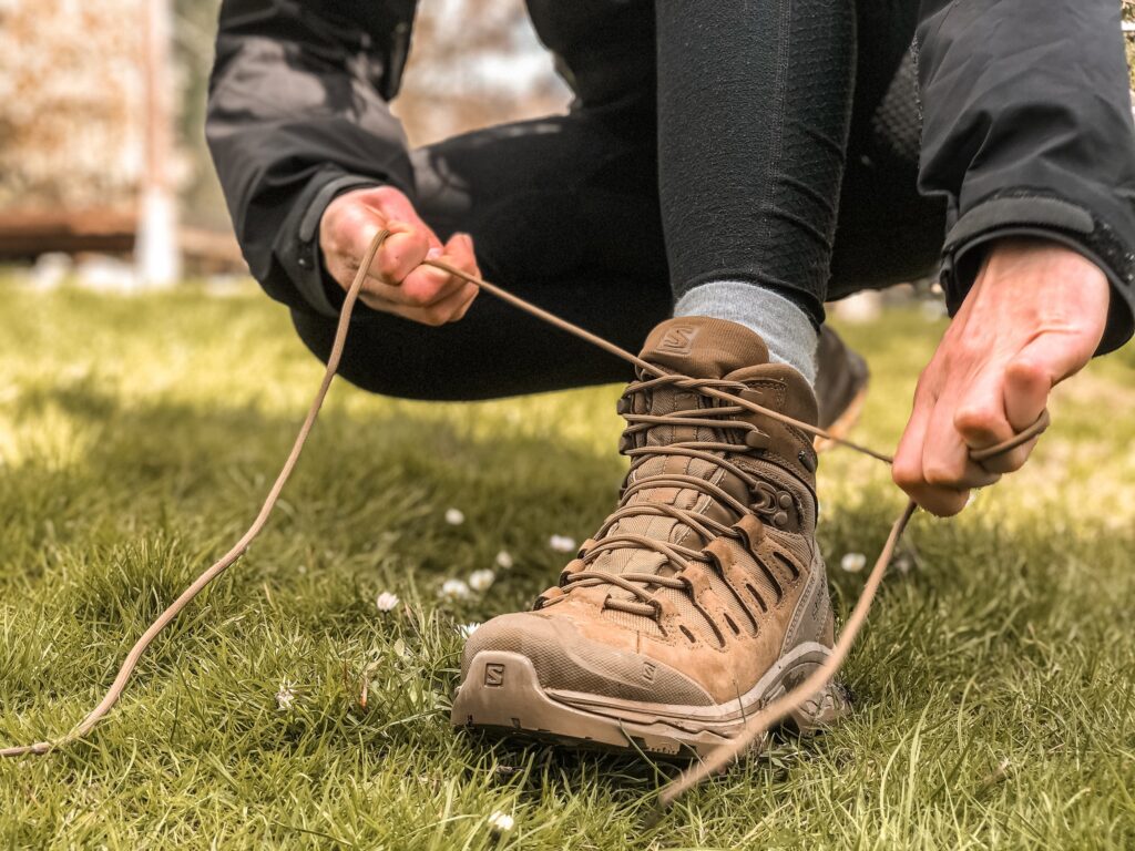 Two zone lacing system